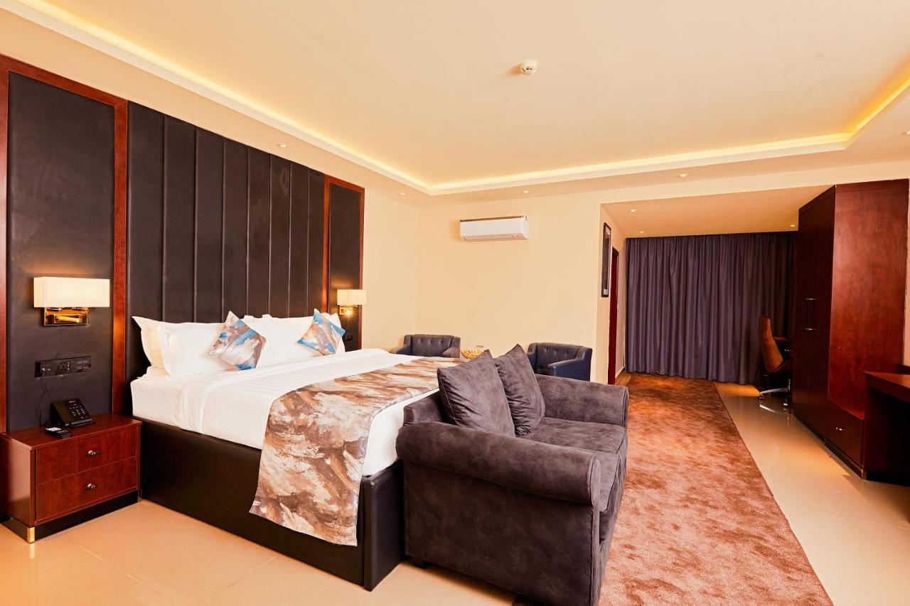 The Yacht Hotel Sea Front Lekki Phase 1 لاغوس المظهر الخارجي الصورة
